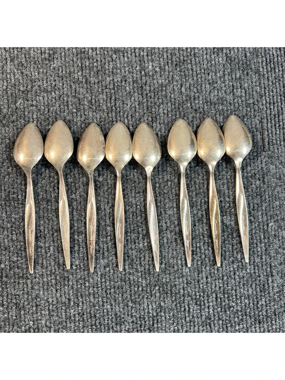 Oneida Community stainless flatware  Of 8 Teaspoons